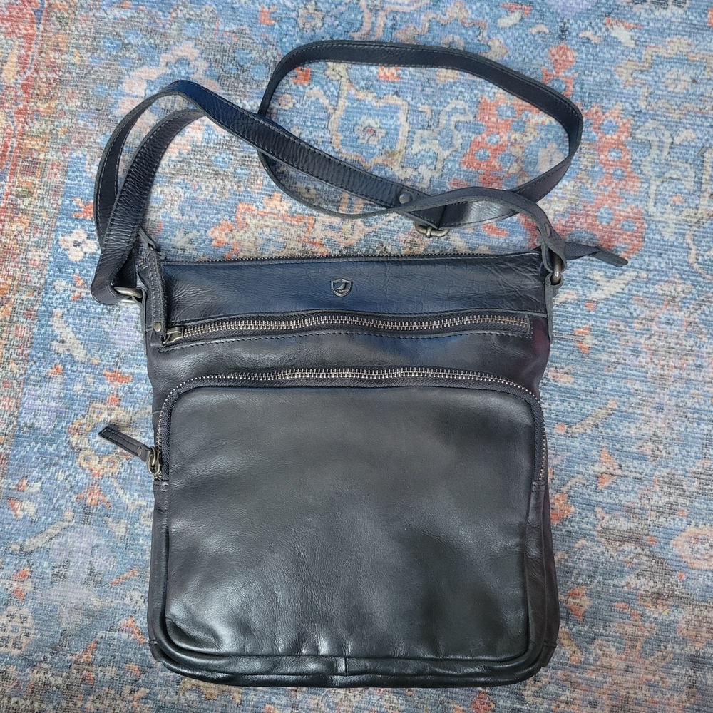 Cochoa Leather Crossbody Bag